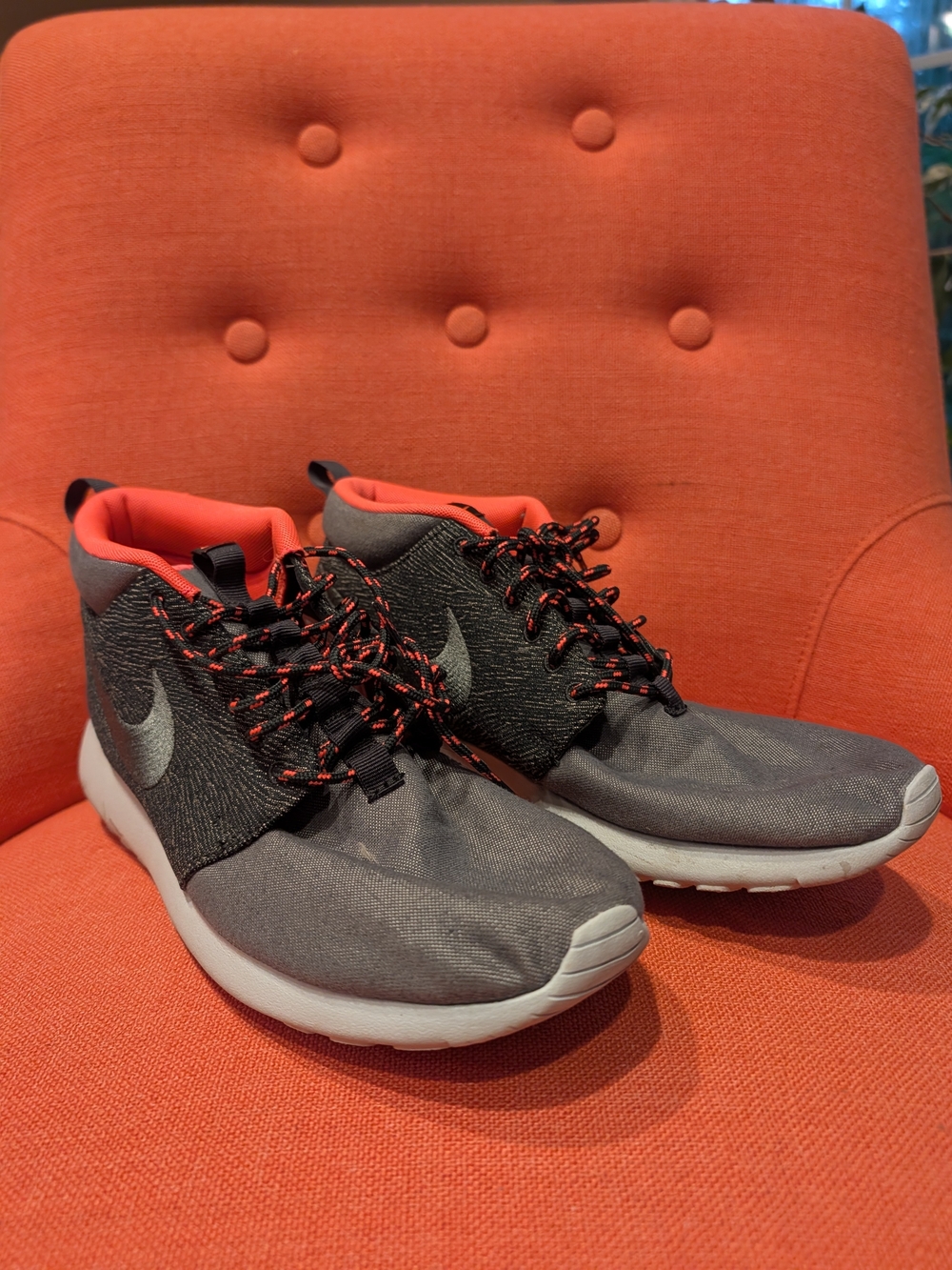 Nike Roshe Mid Sz 9.5